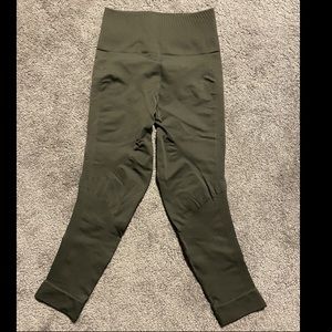 Lululemon crop leggings